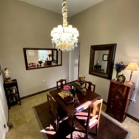 Casa Tesalia 펜션 기마르